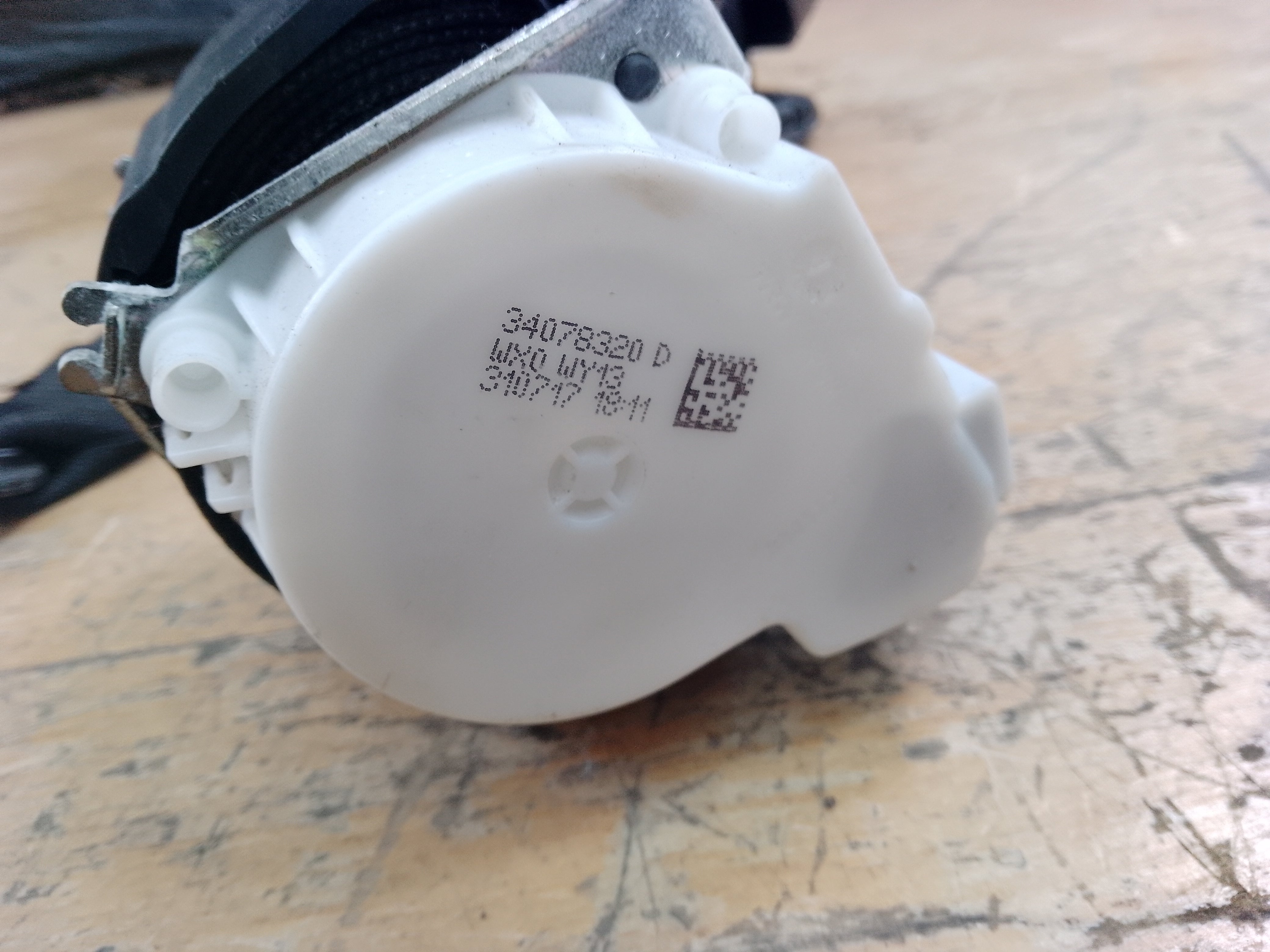 BMW 3, 4 Series 2014-2020 F30 Front Left Passenger Seat Belt (34078320D)