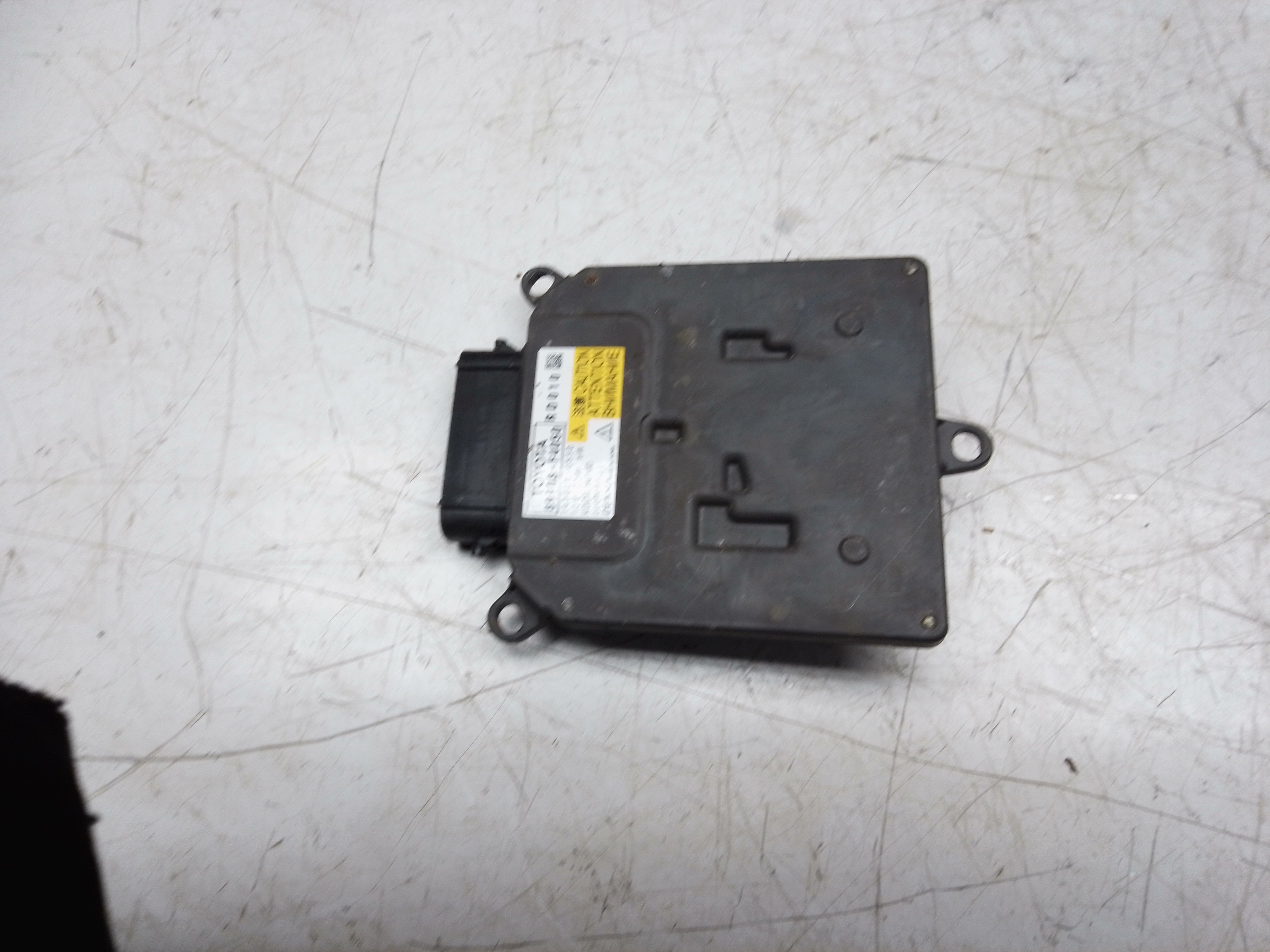 Toyota C-HR LED Headlight Driver Control Module Denso (143800-0550) (89908-F4050)
