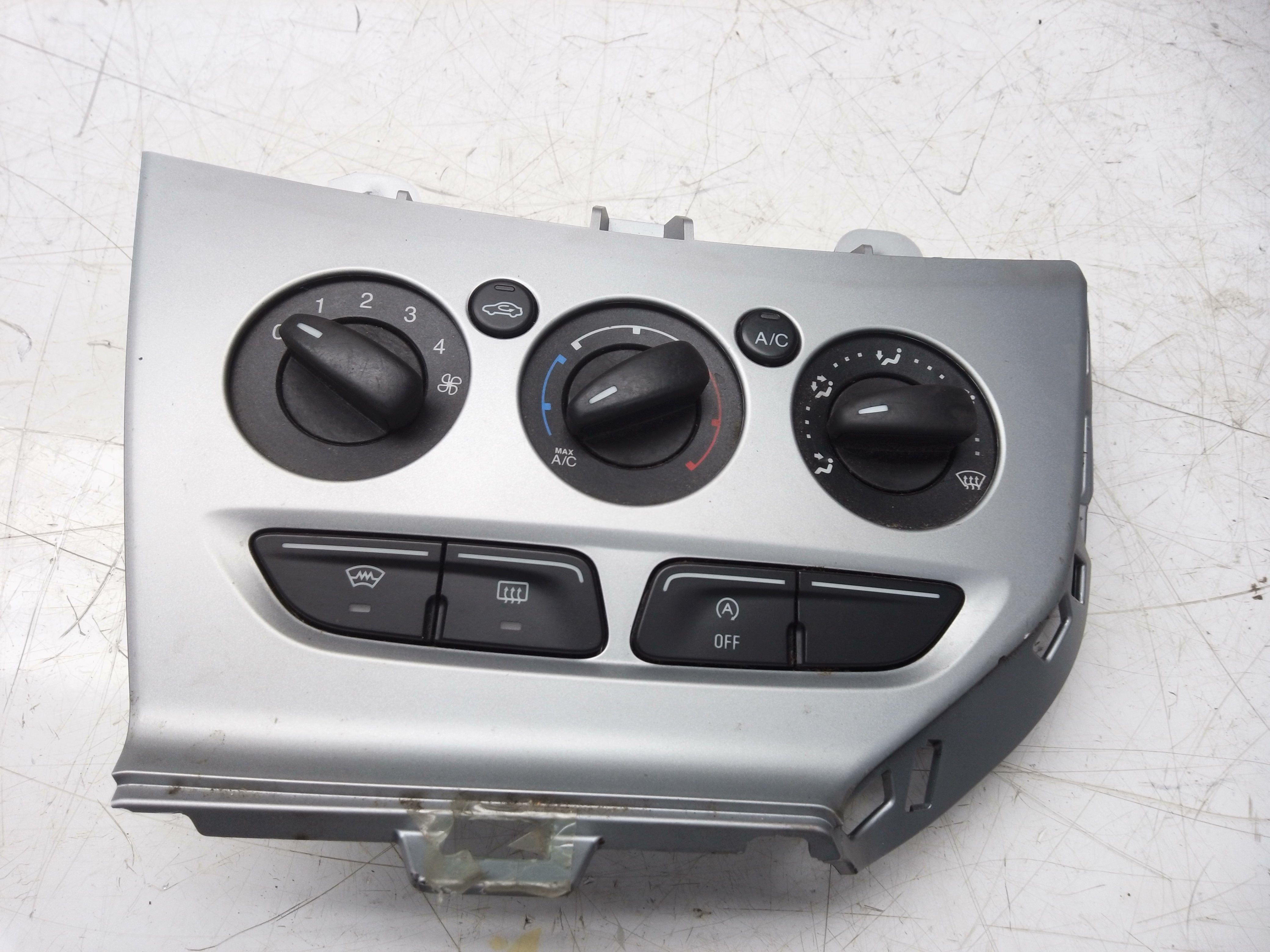 Ford Focus Control Panel Switch Fascia With Stop/Start (2011–2015) (BM51-18522) (BK2T-19980)