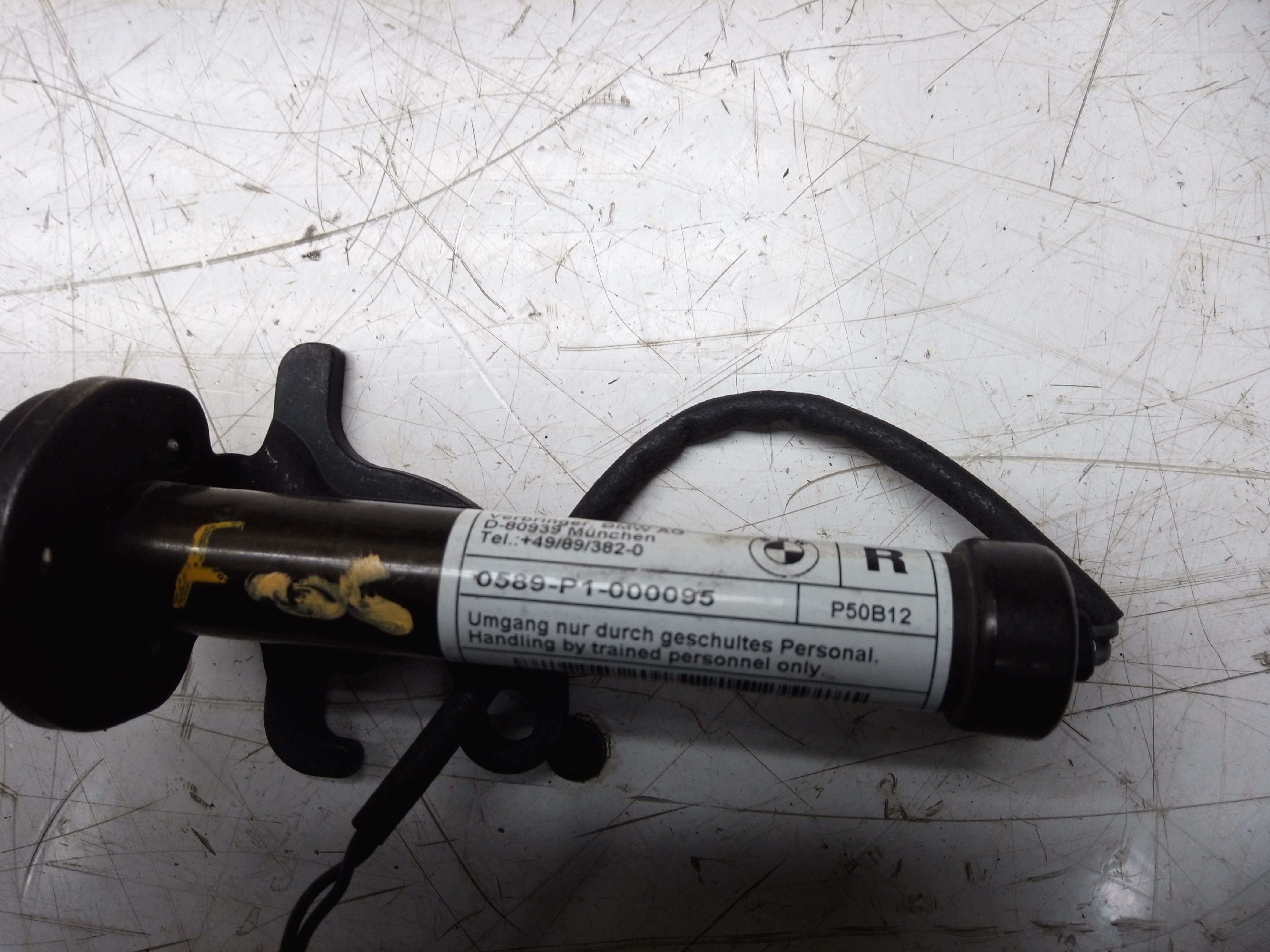 BMW 6 Series Gran Coupe F06 Left & Right Bonnet Actuator (7263055)