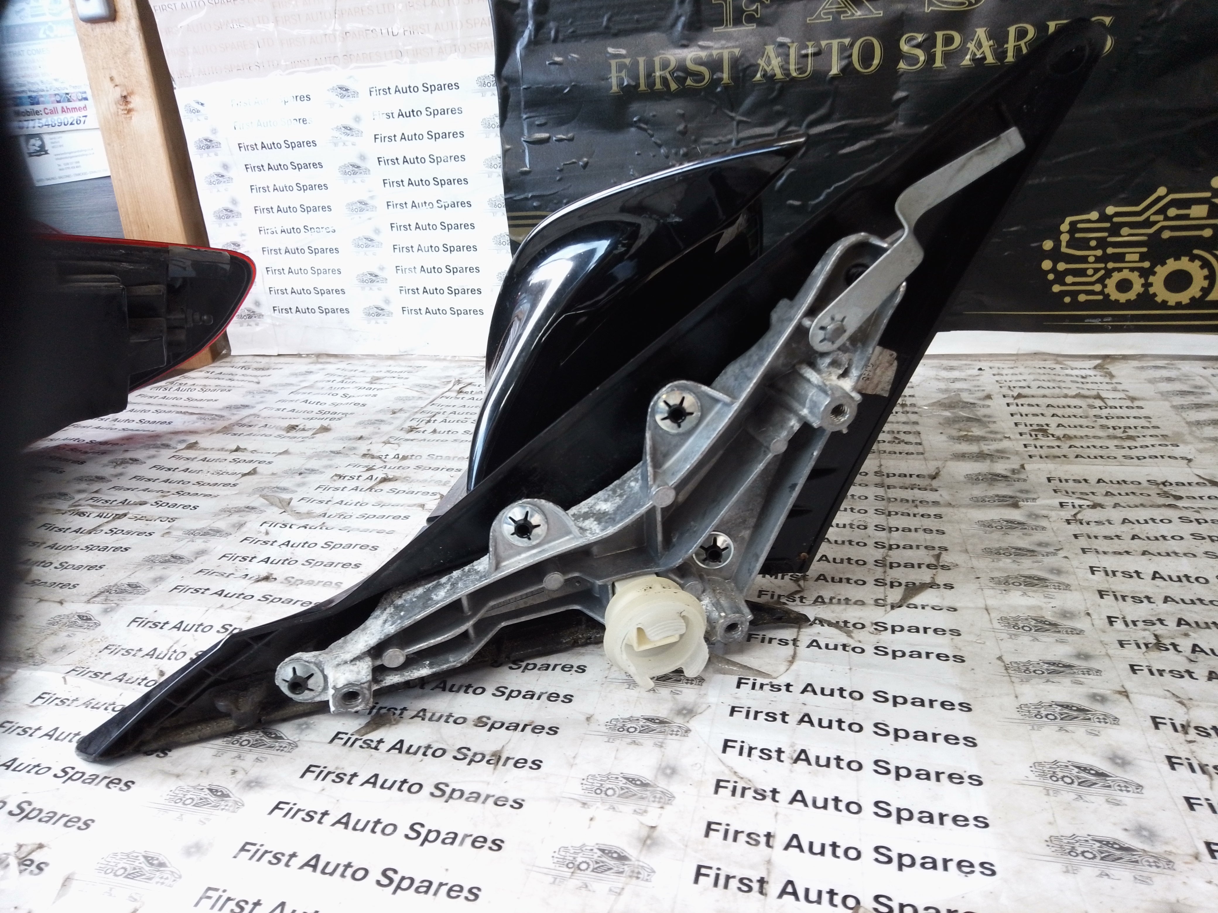 BMW 1 Series F20 O/S Driver Right Wing Mirror 6 Pin (20202004) (2020.2004)