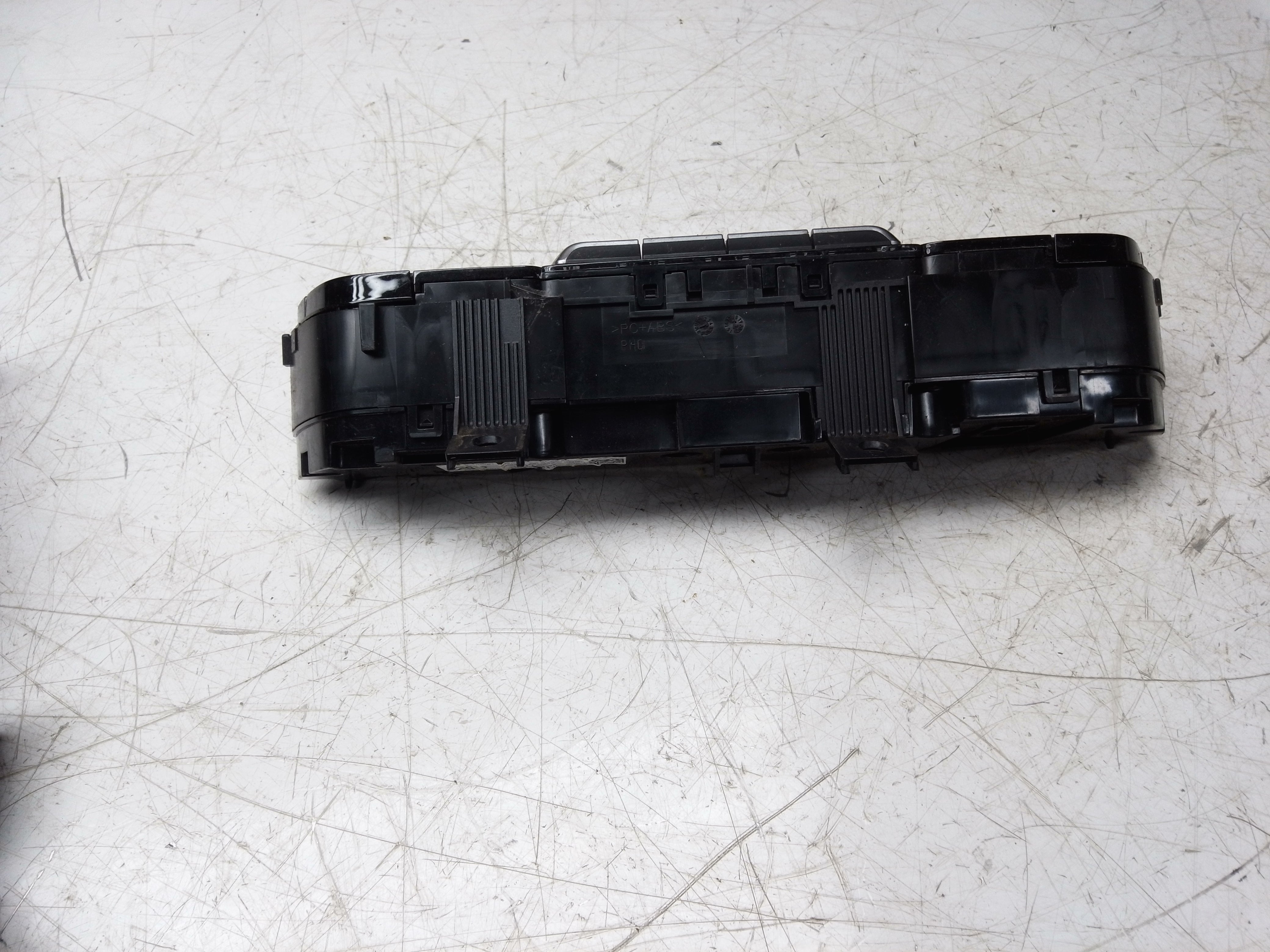 Toyota C-HR 2016–2021 Heater Control Panel Assembly (55900-F4181) (A2C1885560001)