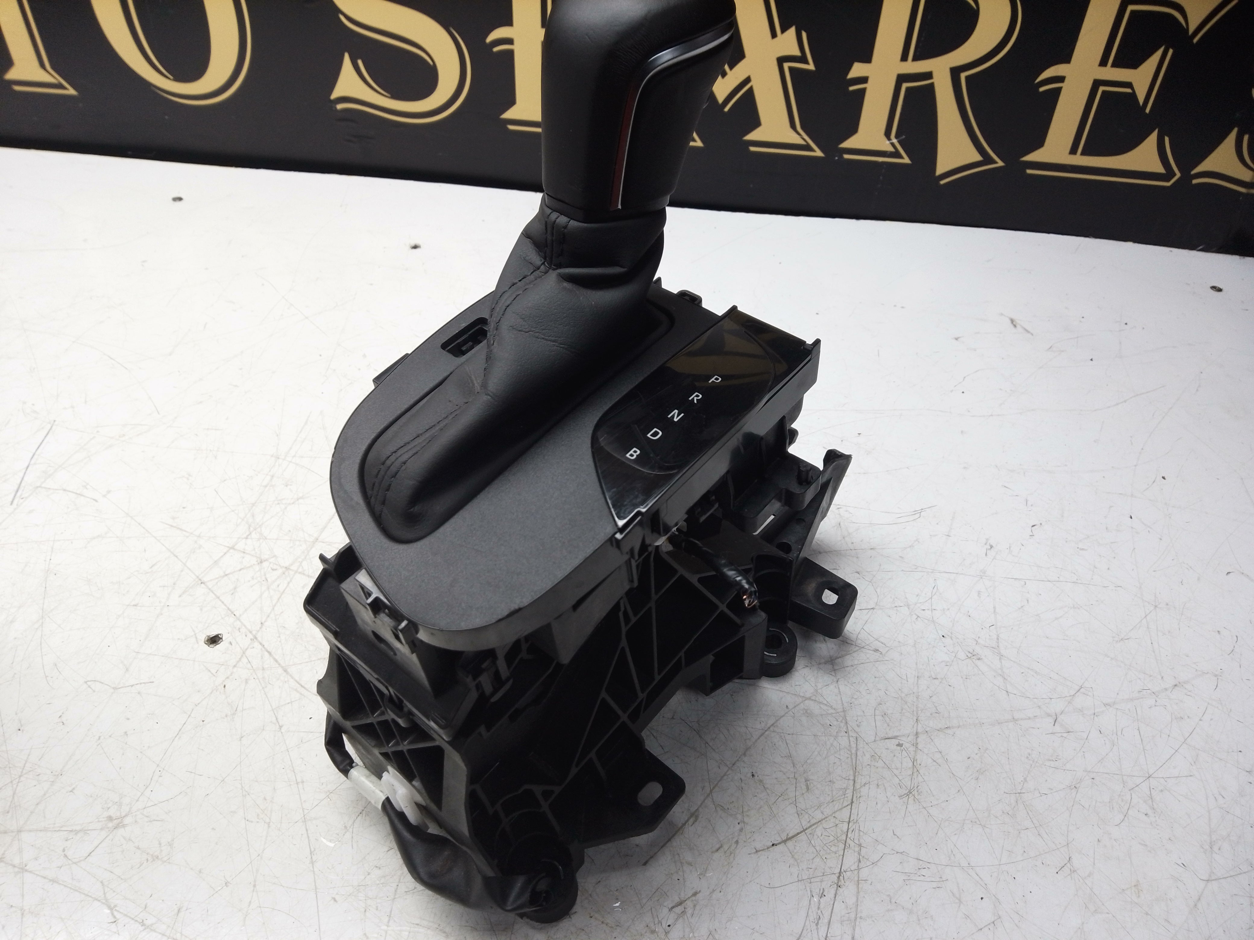Toyota C-HR 2016-23 Gear Selector Shifter Mechanism (75G591-RHD)