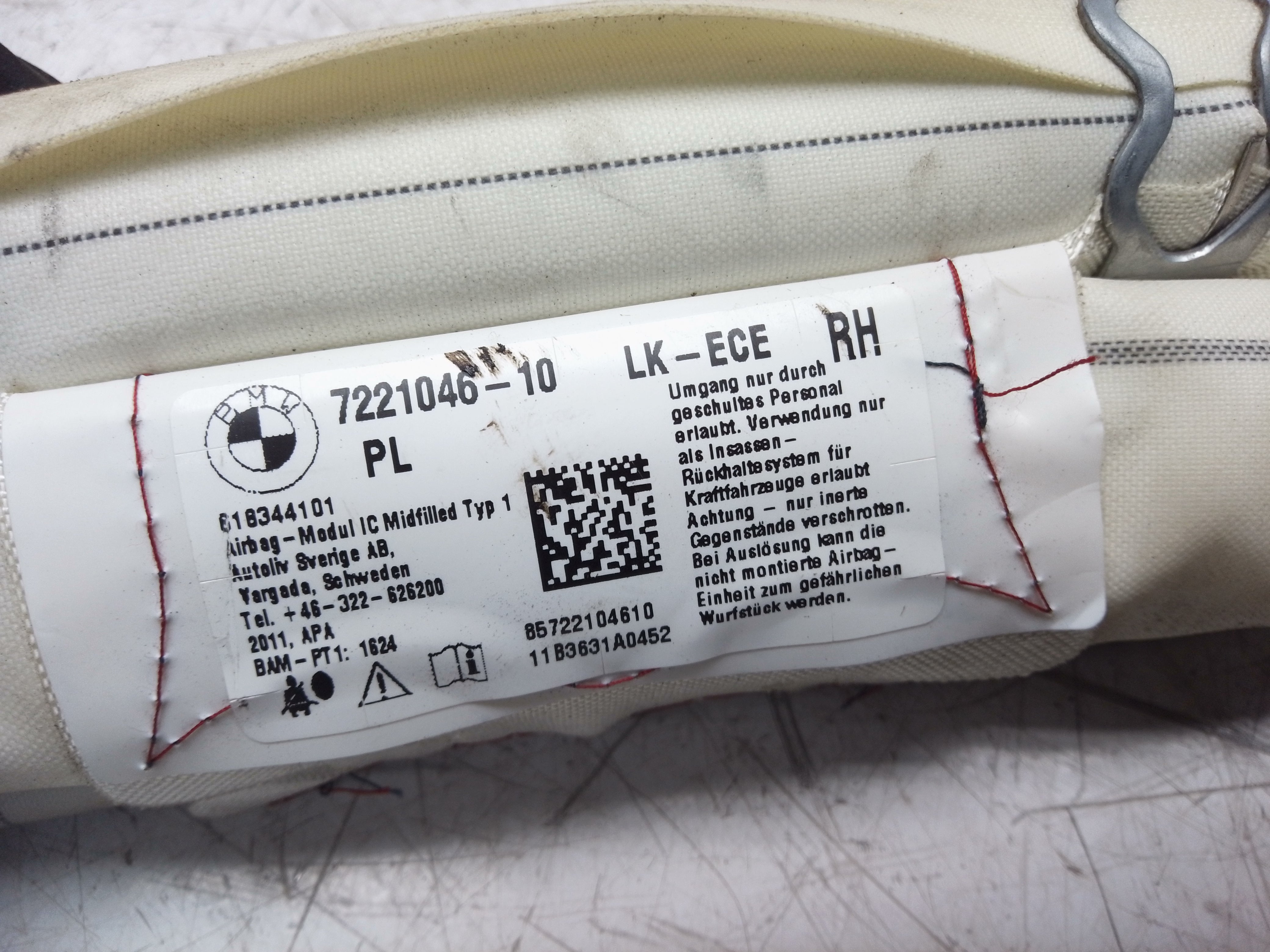 BMW 1 Series F20 2010-2019 OS Driver Side Roof Curtain Airbag (7221046-10)