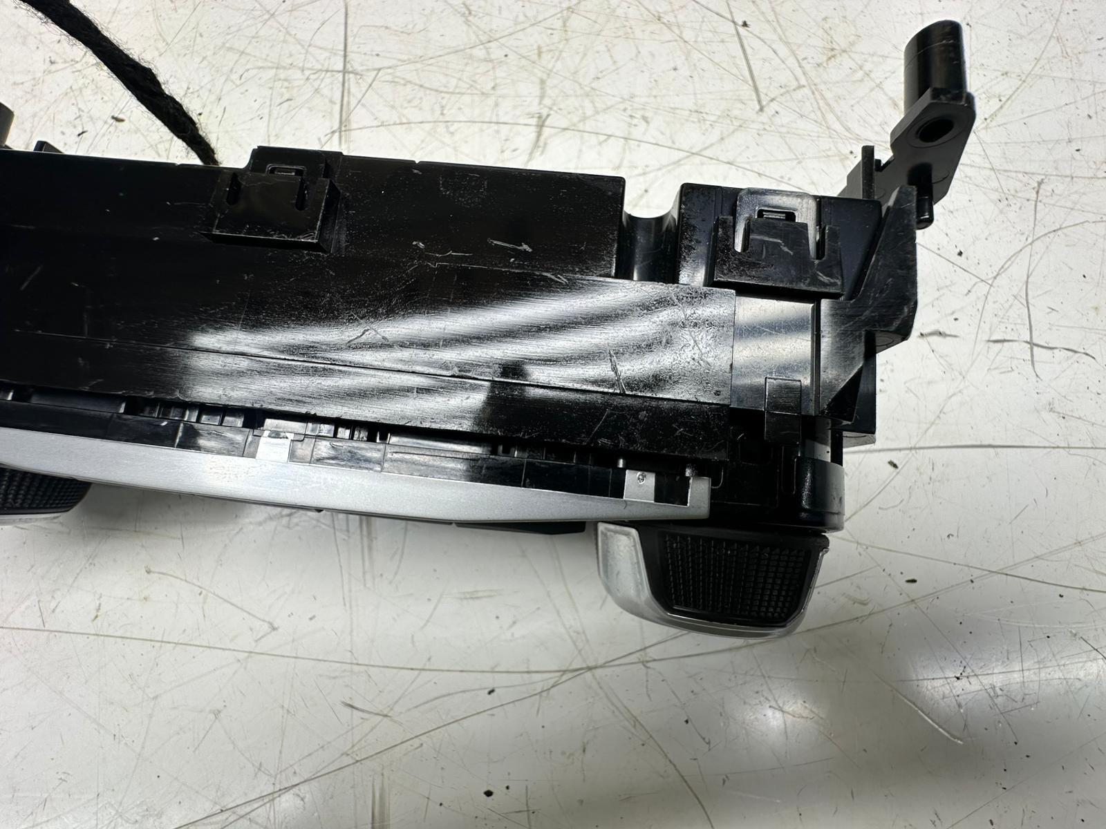 Nissan Juke Tekna 2020 Heater Climate Control Panel (27500-6PC0A) (275006PC0A--C)