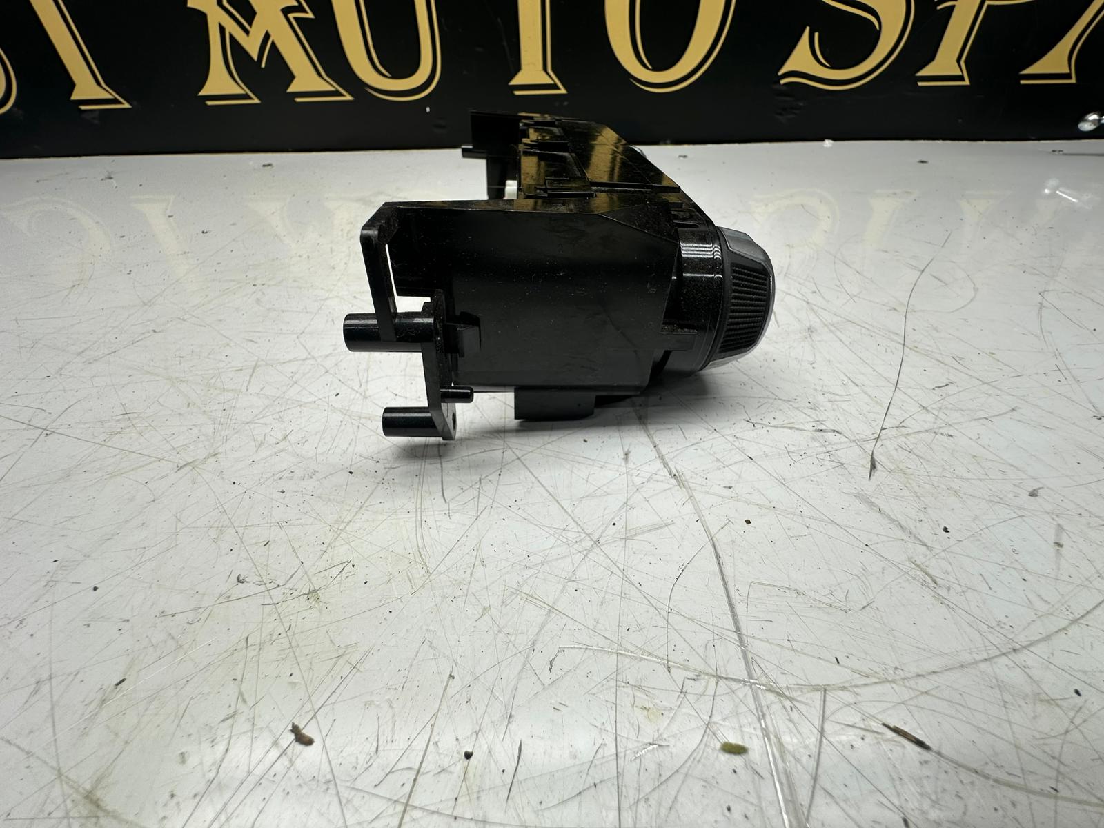 Nissan Juke Tekna 2020 Heater Climate Control Panel (27500-6PC0A) (275006PC0A--C)