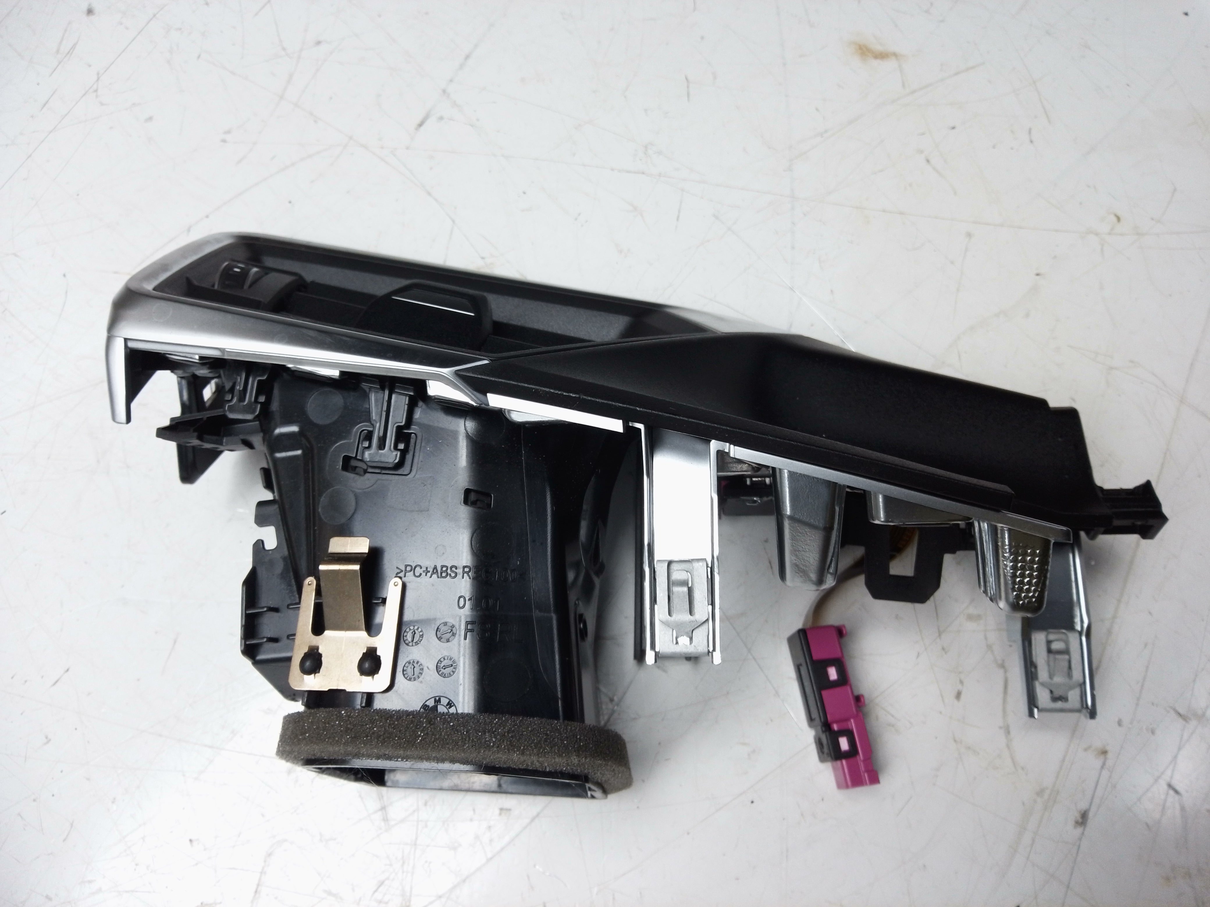 BMW 3 Series G20 G21 2017 Front Dashboard Air Vent Grill Trim (539259)