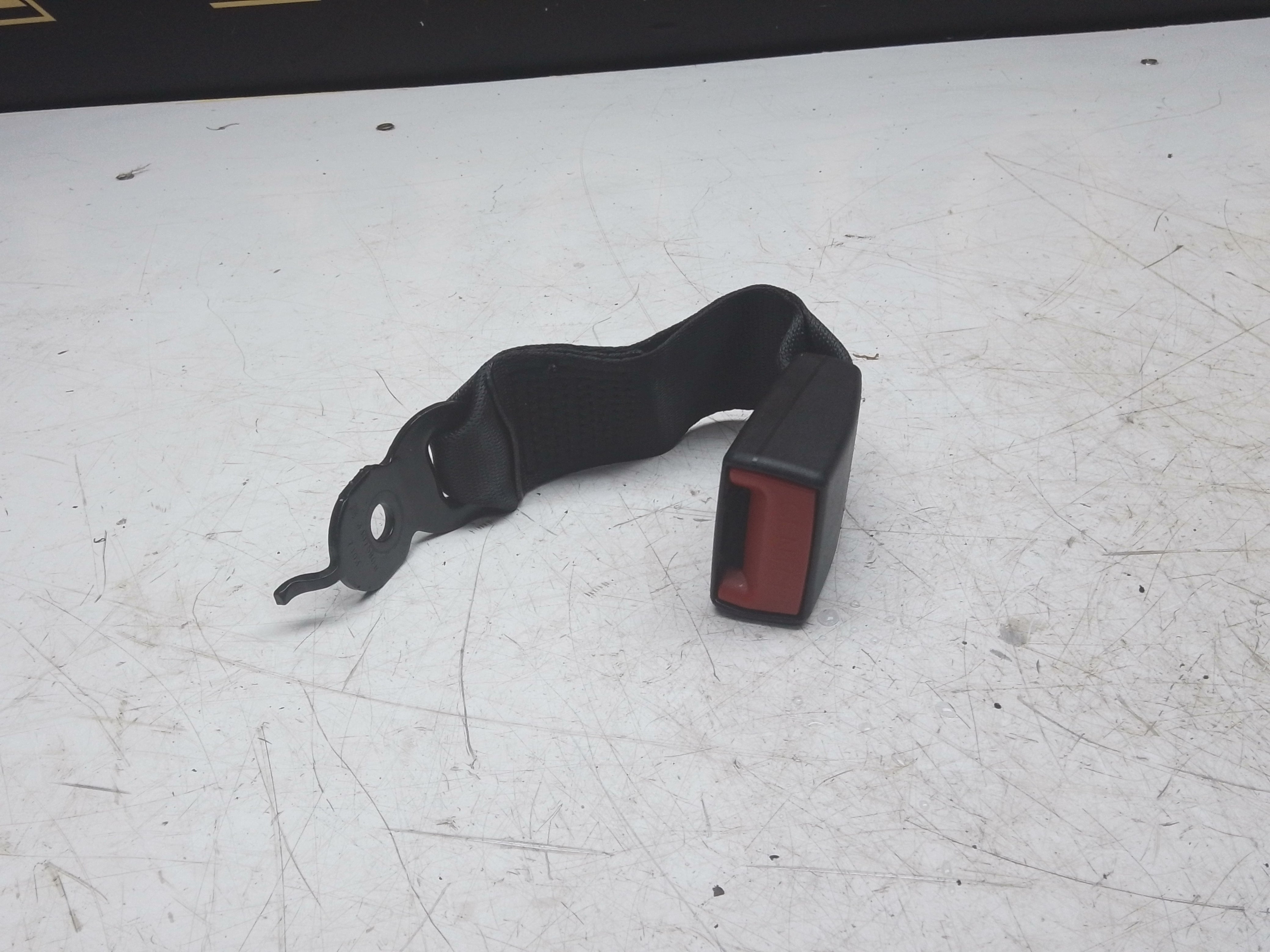 BMW 6 Series F06 Gran Coupe Rear Middle Seatbelt Seat Belt Buckle (7277302)