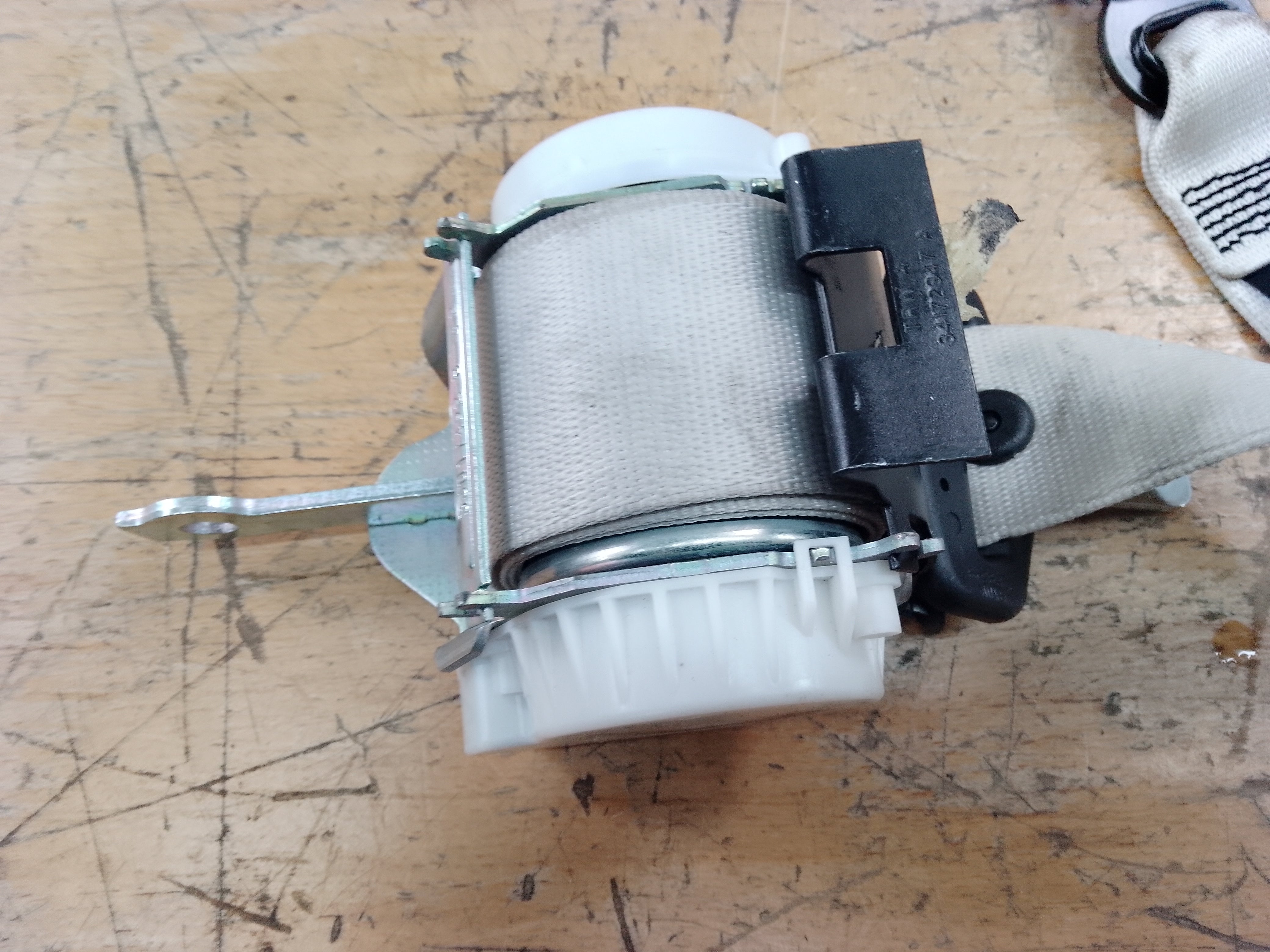 BMW 6 Series F06 2012–2018 Rear Seat Belt – Driver Right Side (34133149)