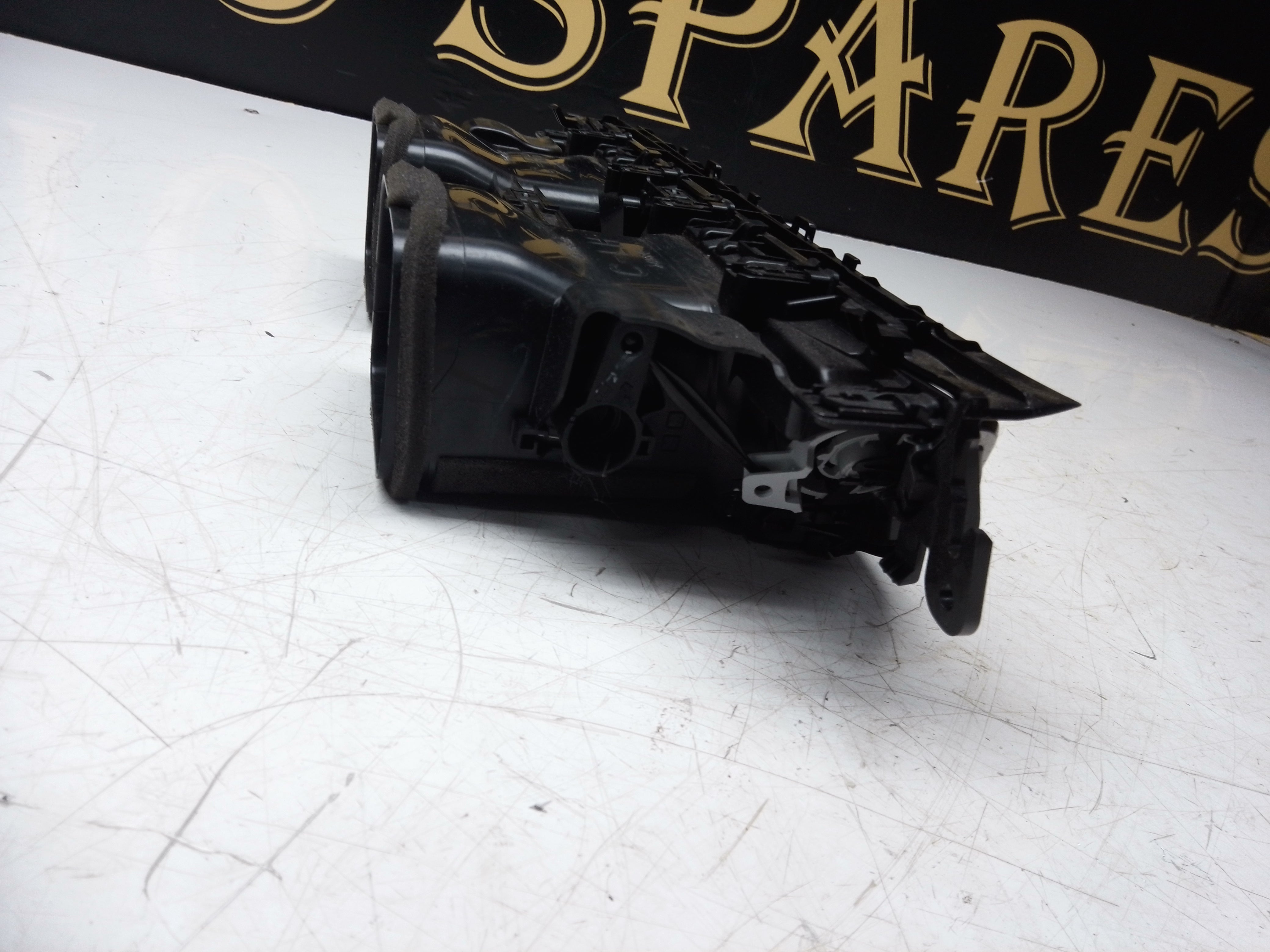 Toyota C-HR 2021 Centre Dashboard Air Vent Grill Hazard Switch (55670-F4020)