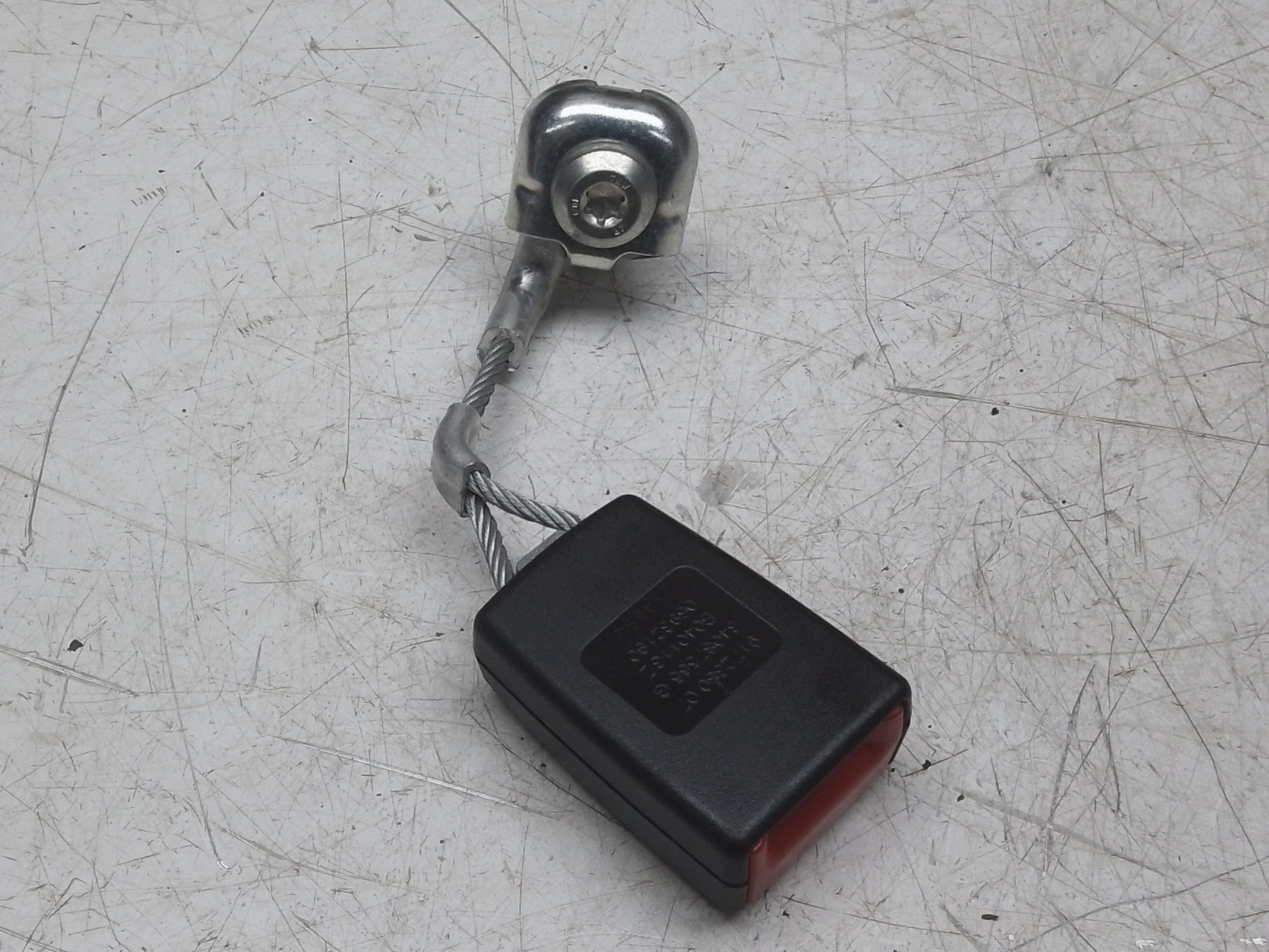 BMW 5 Series 2012 F10 535i Rear Right Seat Seatbelt Safety Belt Buckle (917238007)