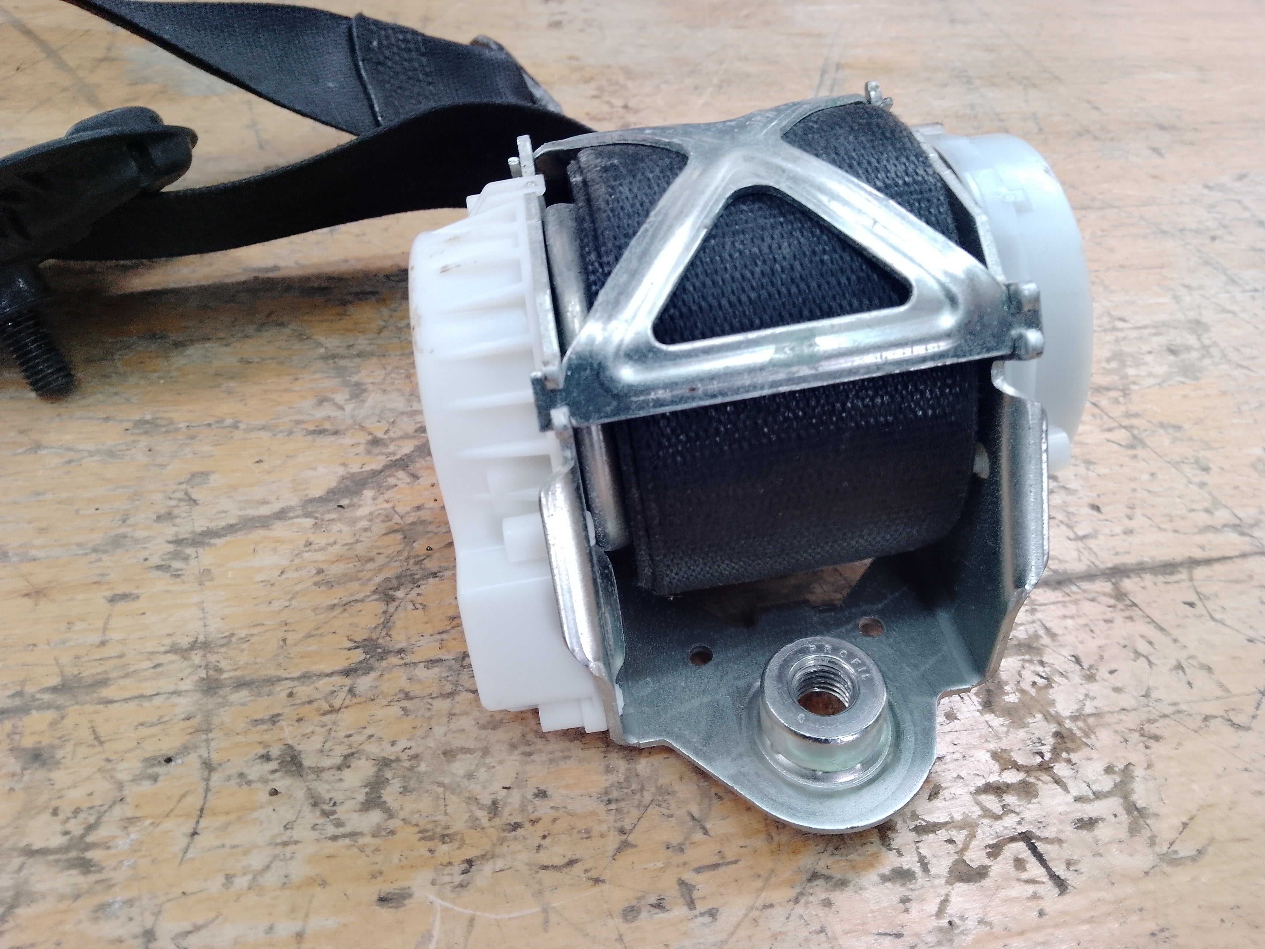 BMW 3 Series F30 2012–2016 Right Driver’s Seat Belt (34078319C) (A33059634B)