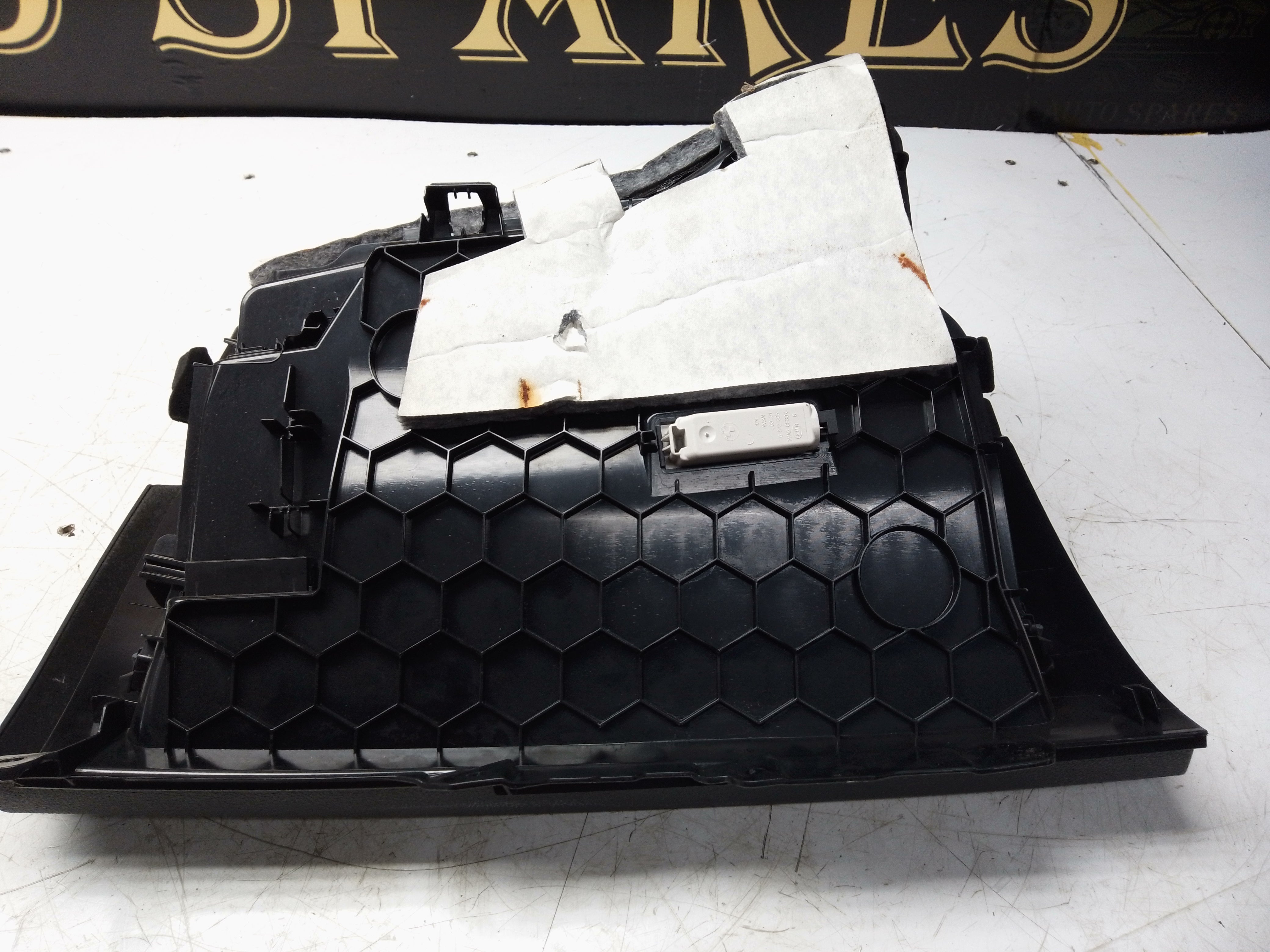 BMW 2 Series F22 M Sport Dashboard Glovebox Storage Compartment (9227250)