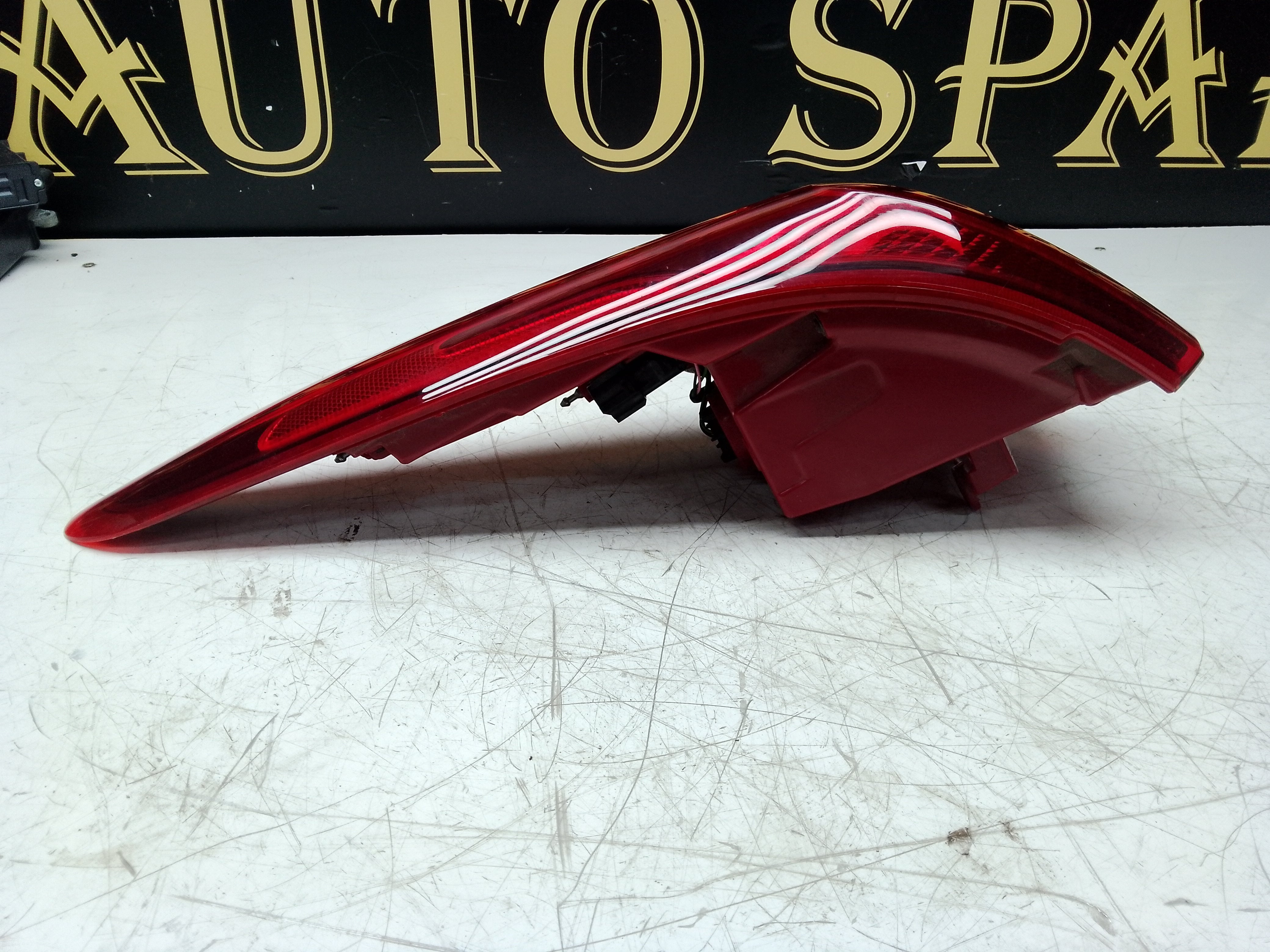 Kia Sportage 2020 Driver Right Side Rear Light (92402F1600)