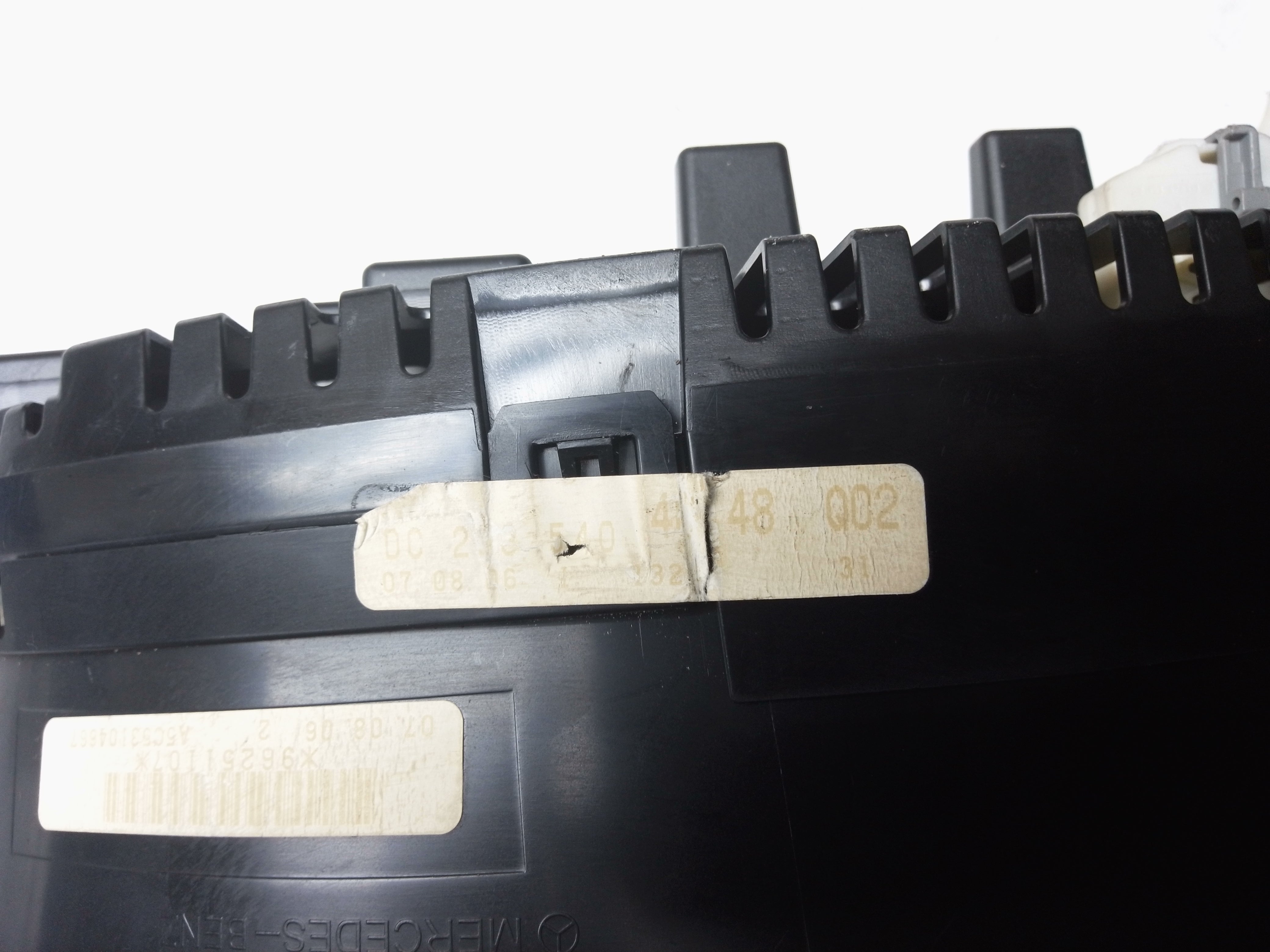 Mercedes-Benz C & Sprinter Speedometer Instrument Cluster (A2035405148)