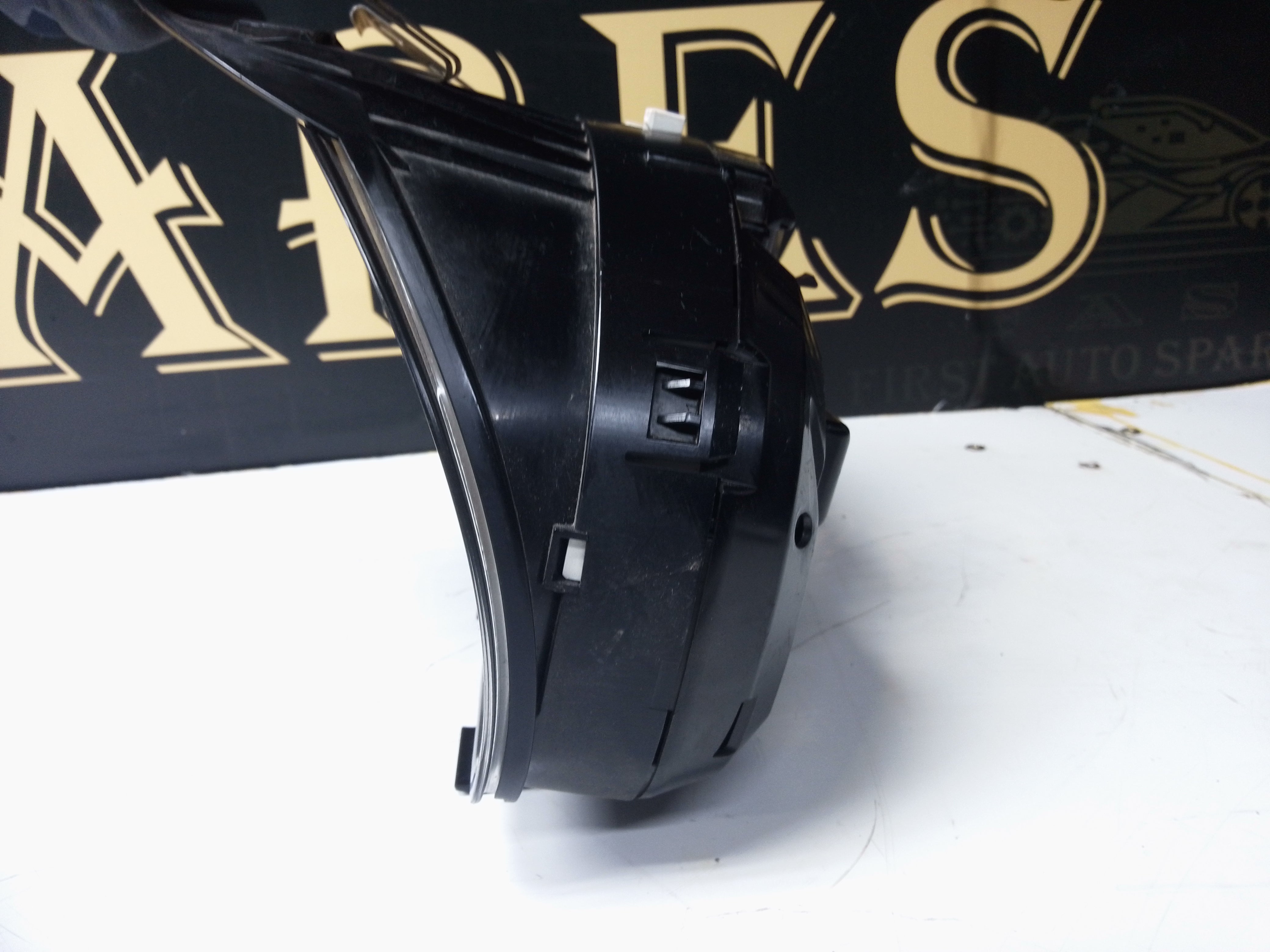 BMW 525D M Sport Auto Saloon 2014 Speedometer (9342809-01)