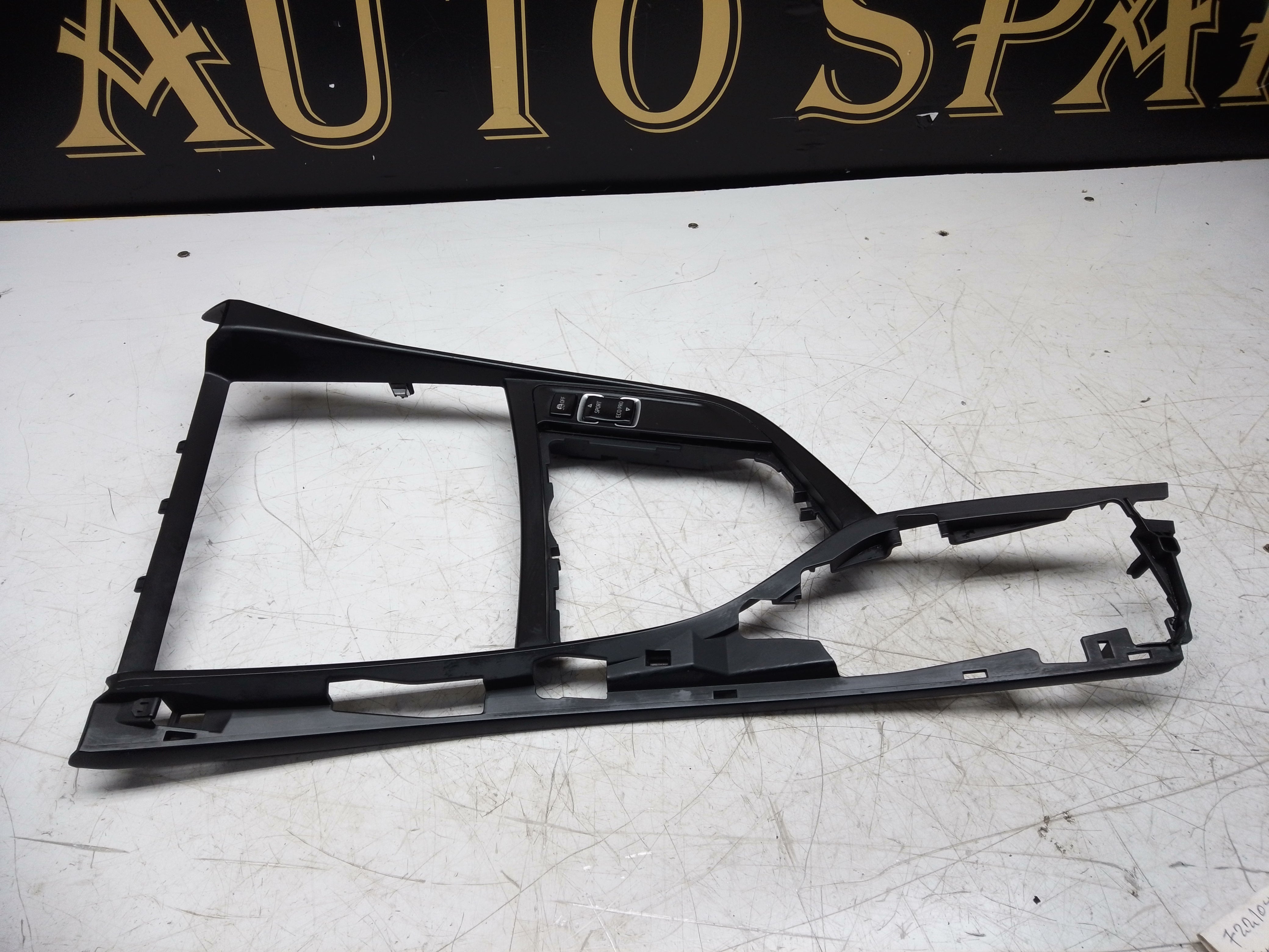 BMW 1 Series F20 2015–2019 Gearstick Surround (584507-13)