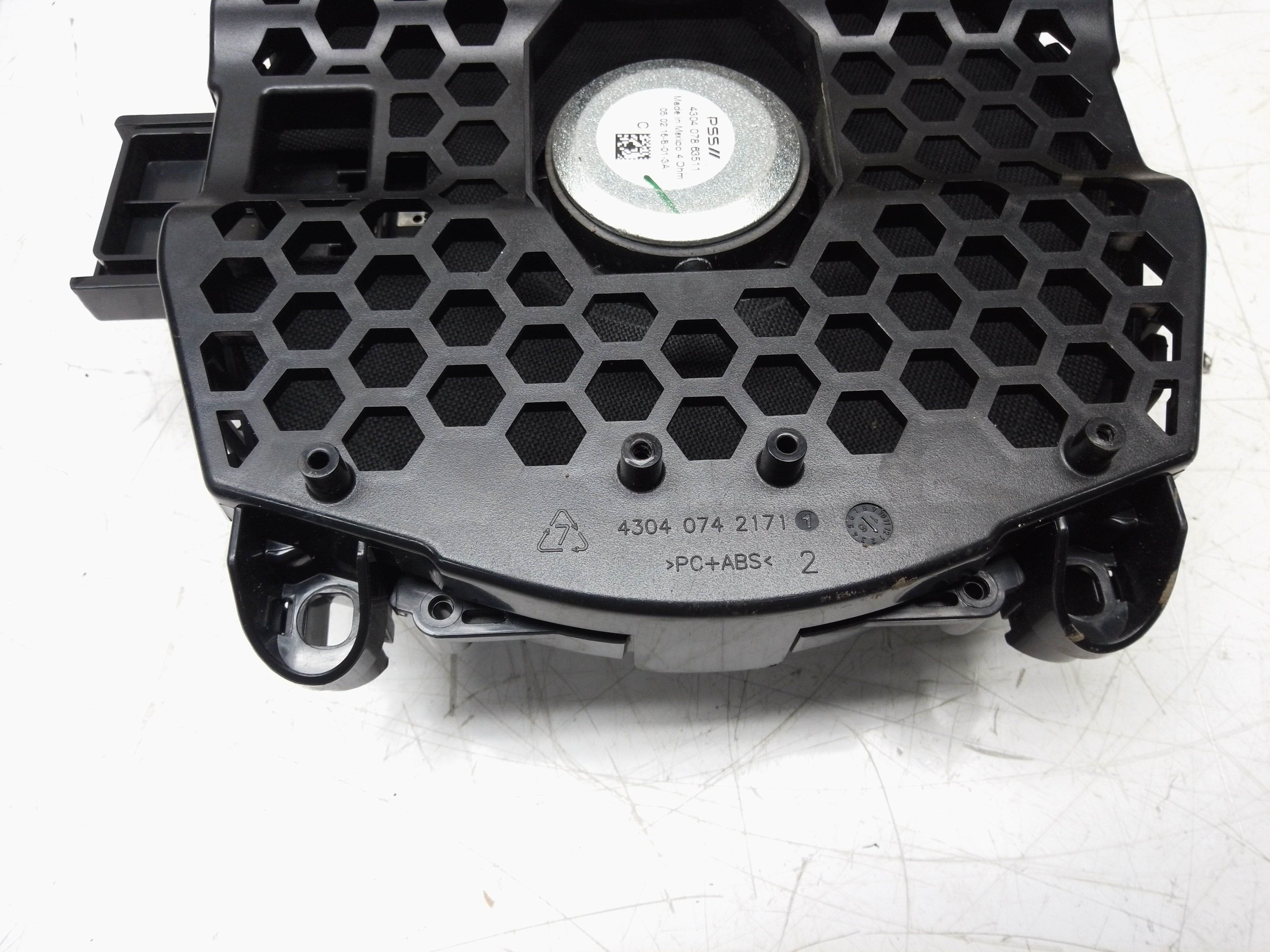 BMW F15 F16 X5 X6 Subwoofers Bass Speakers (9287756) (6513 9287756-01)