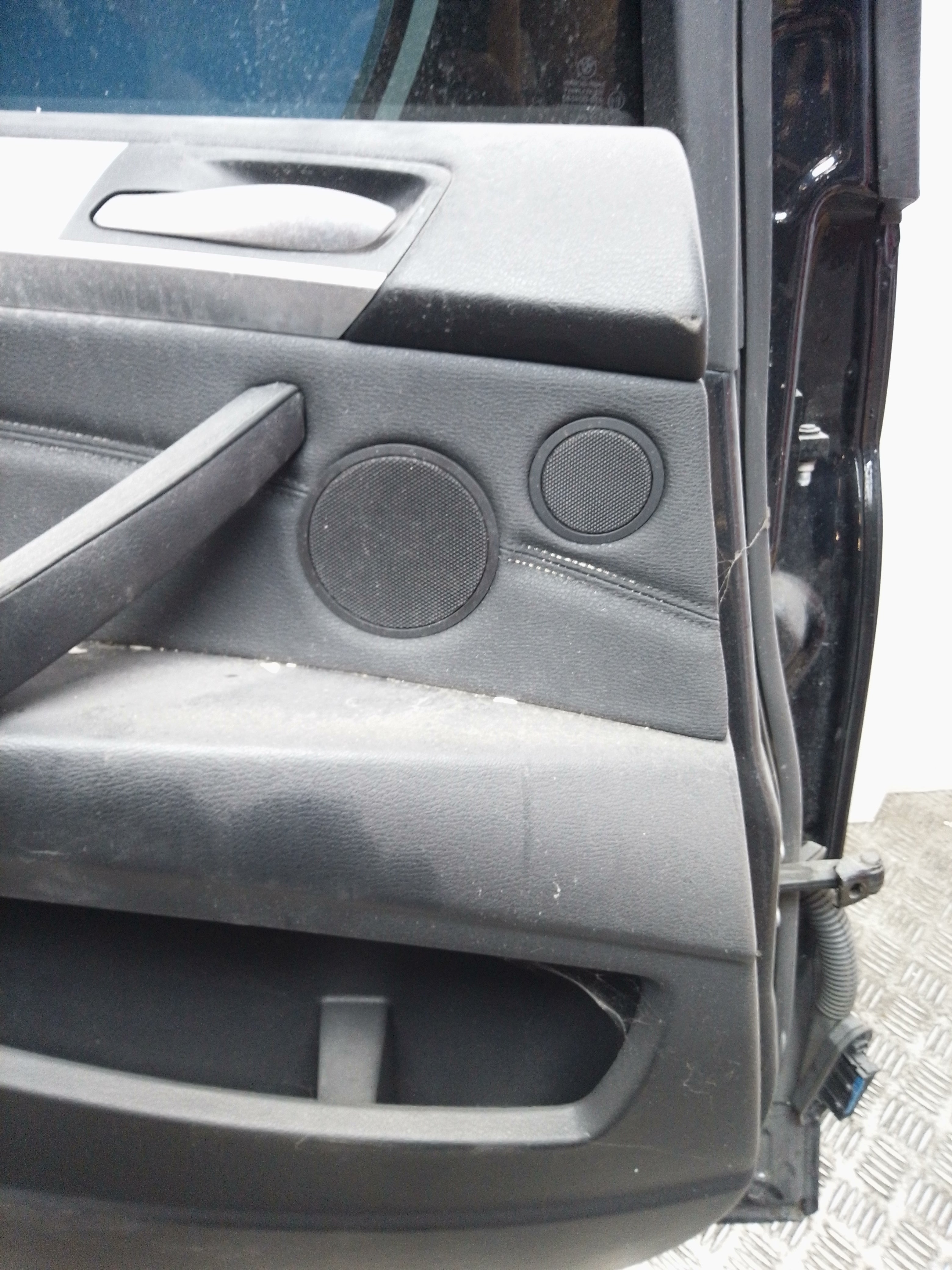BMW X5 E70 Rear Passenger Side Door (Left Rear Door Shell) – 2007–2013