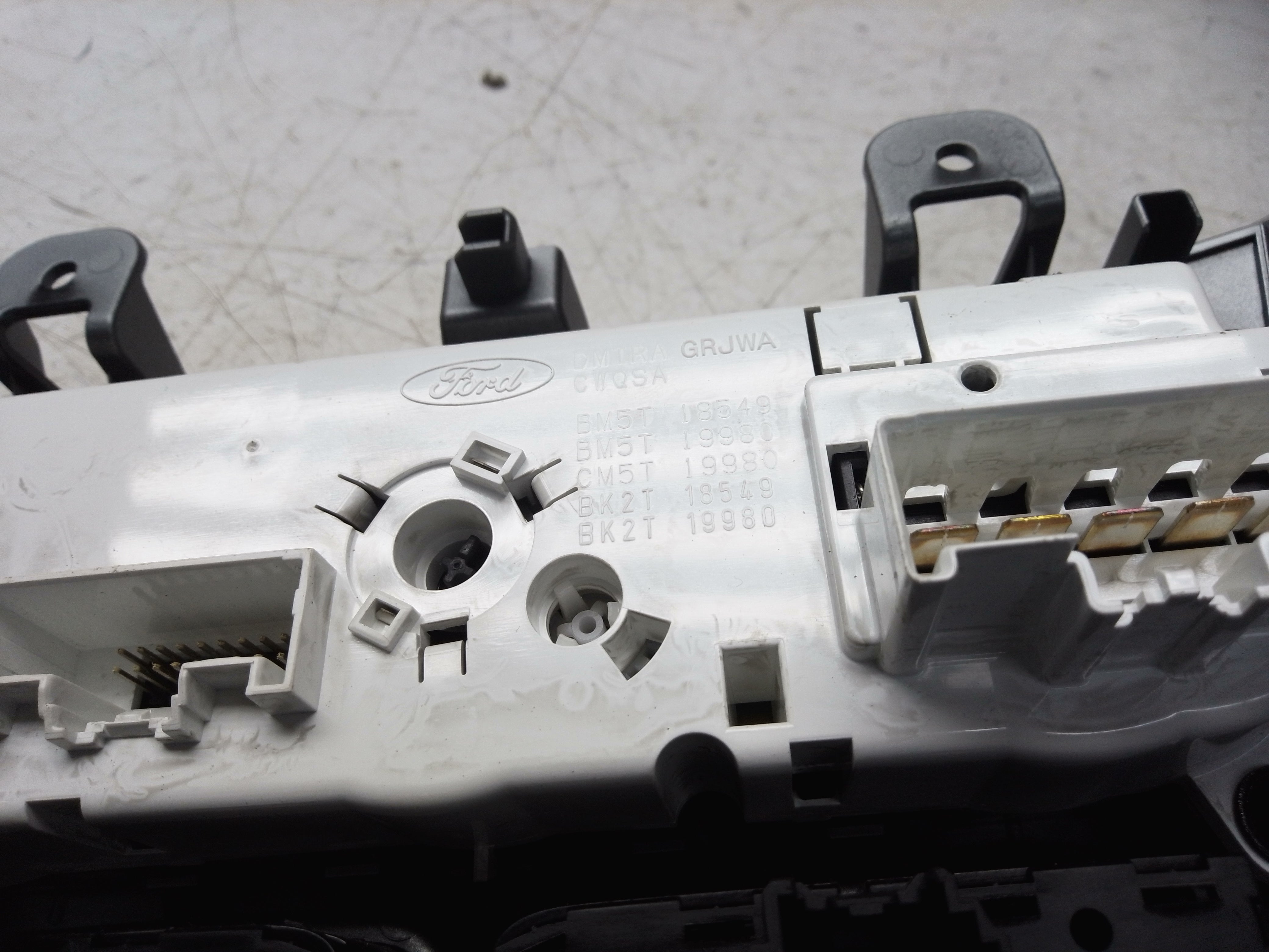 Ford Focus Control Panel Switch Fascia With Stop/Start (2011–2015) (BM51-18522) (BK2T-19980)