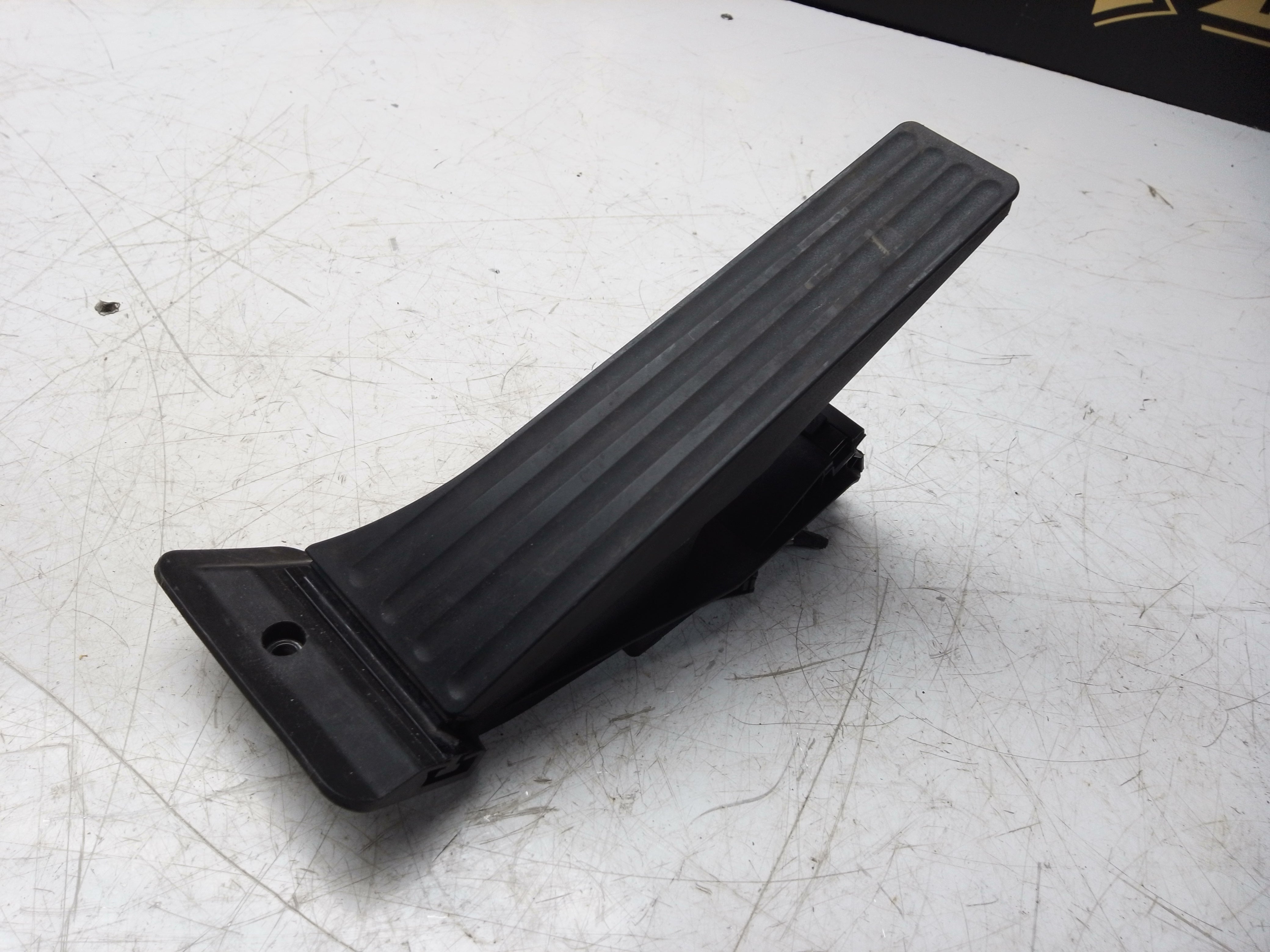 BMW 3 5 7 Series E90 F10 Accelerator Pedal  (6858574)