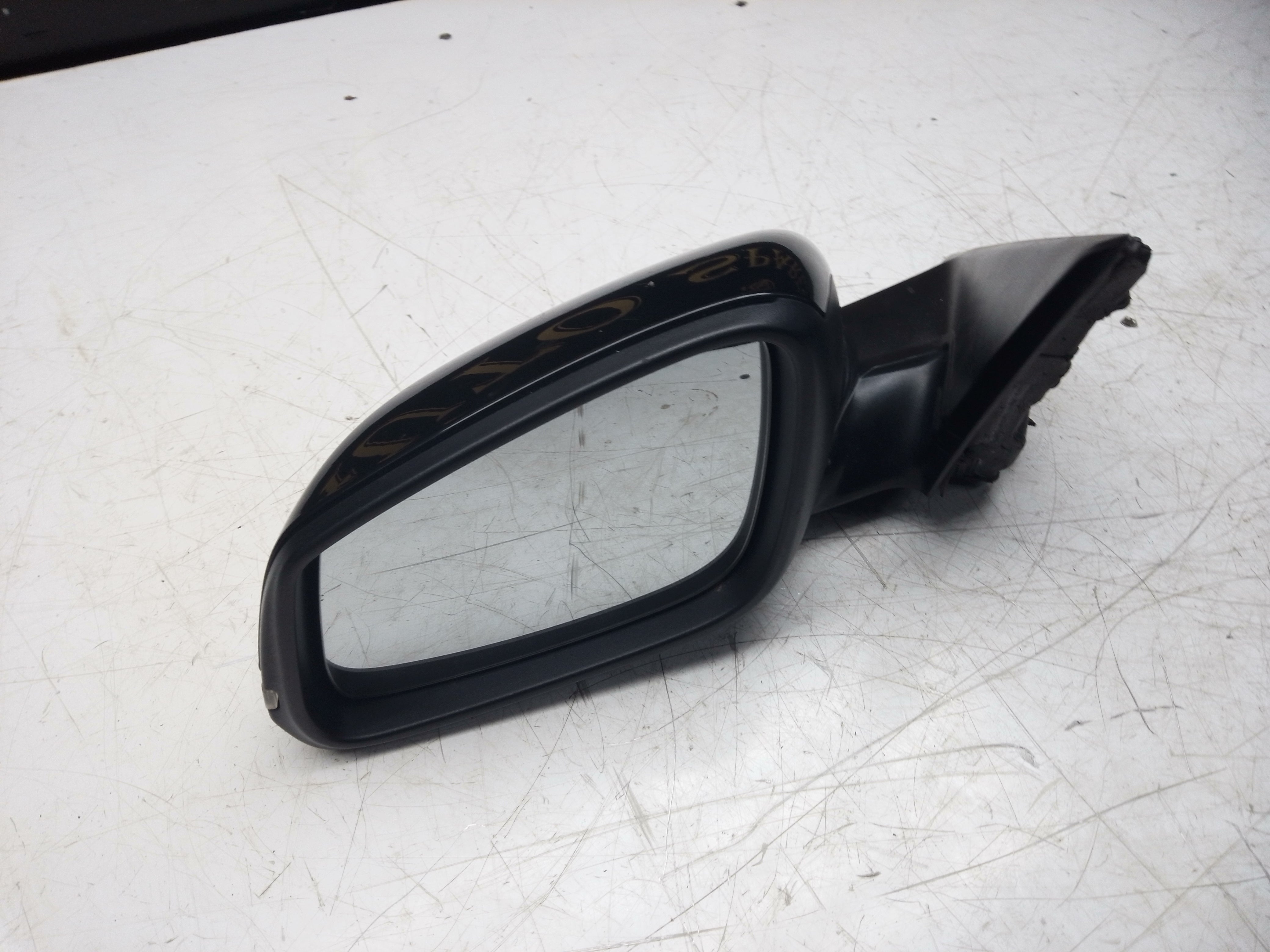 BMW 3 Series F30 2011–2018 Passenger Left Wing Mirror 6 Pin Plug (7258289)