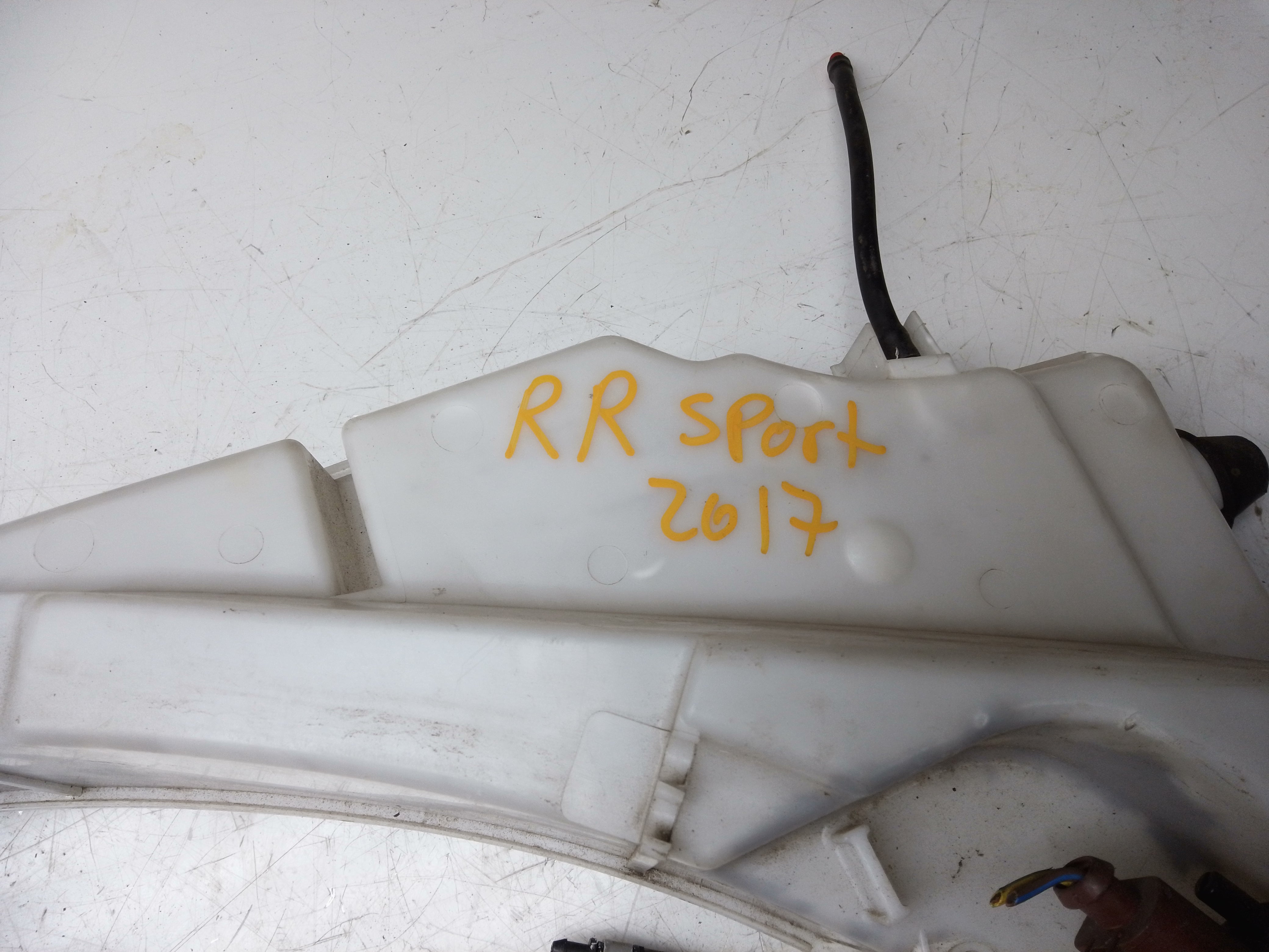 Range Rover Sport 2015 Windscreen Washer Bottle (GPLA17B613AC)