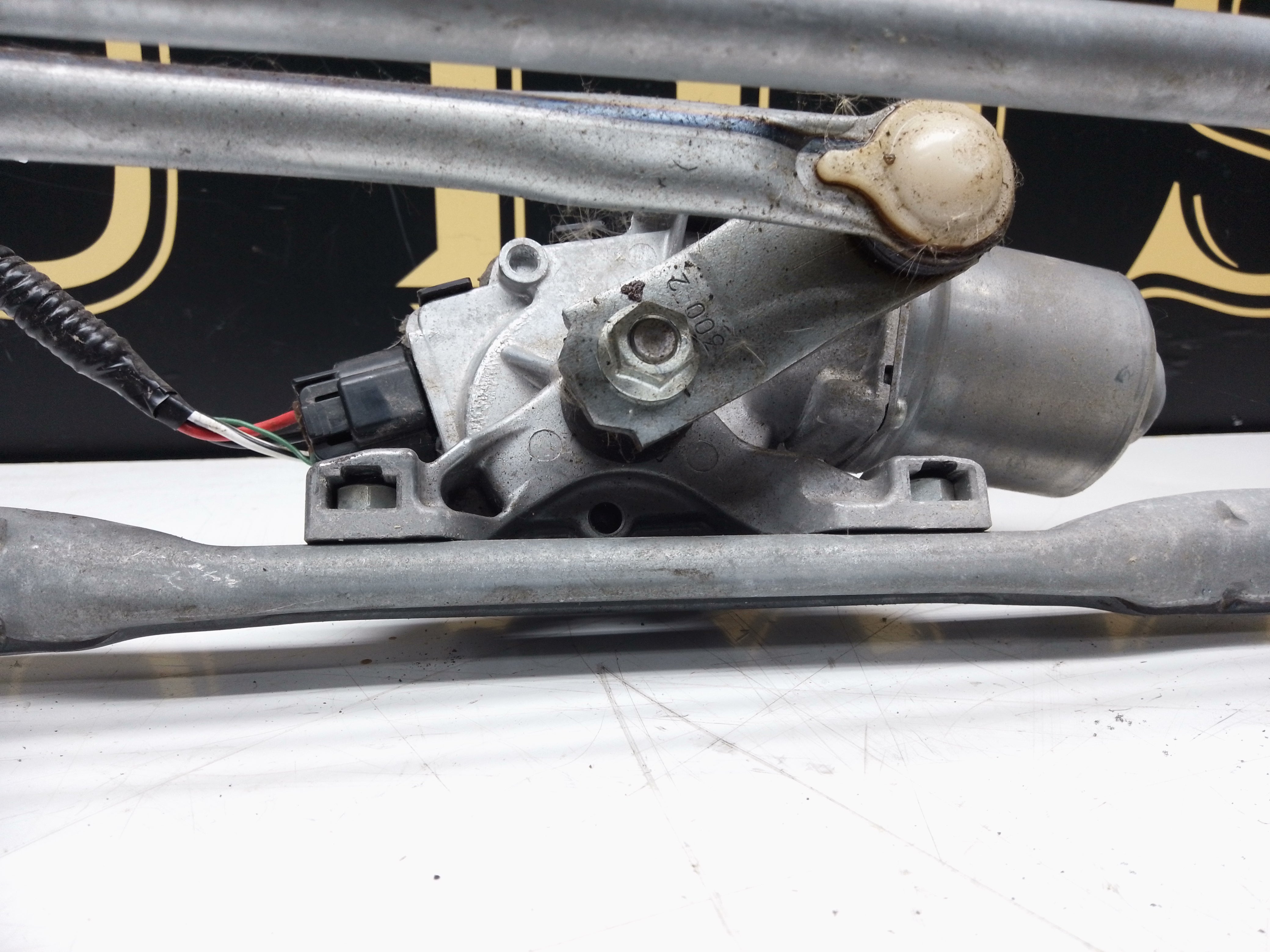 Toyota Yaris 2021–ON Front Wiper Motor & Linkage (85110-K0110)